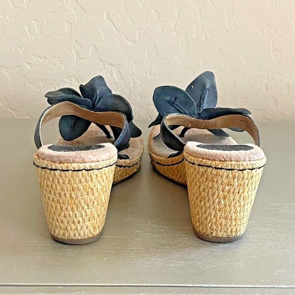 Born Concept BOC 6 Black Leather Flower Platform Wedge Thong Sandals - Picture 9 of 12